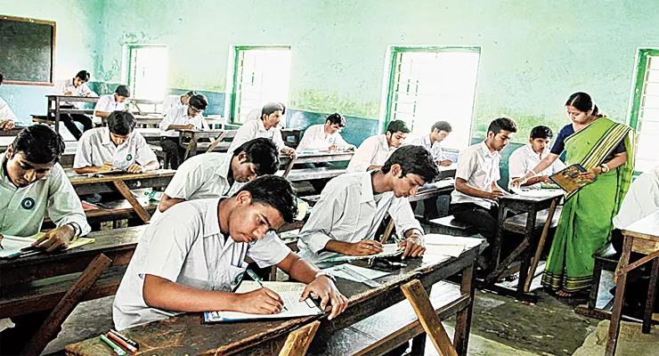 উচ্চ মাধ্যমিক ২০২৫: প্রথম দশে রয়েছেন ৭২ জন পরীক্ষার্থী