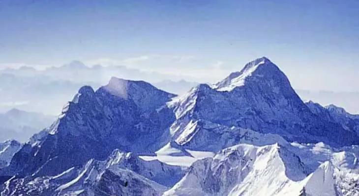 নেপালে এভারেস্ট অভিযানের মরশুম শুরু