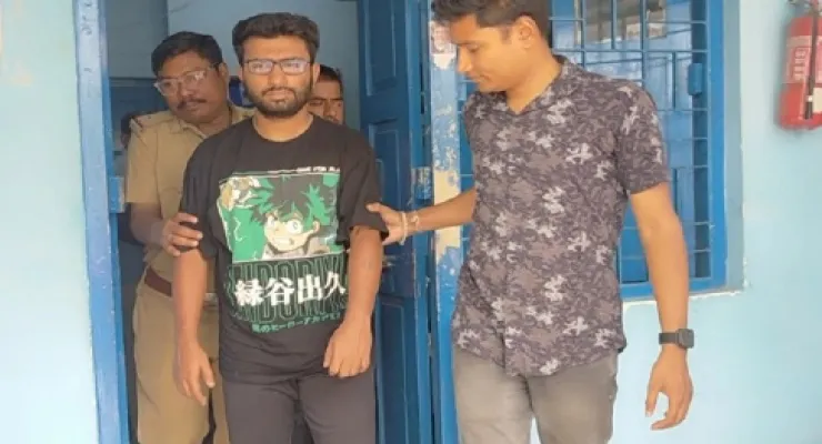 ডেটিং অ্যাপে কো-পাইলট পরিচয়ে আর্থিক প্রতারণা, শিলিগুড়িতে ধৃত সিকিমের যুবক