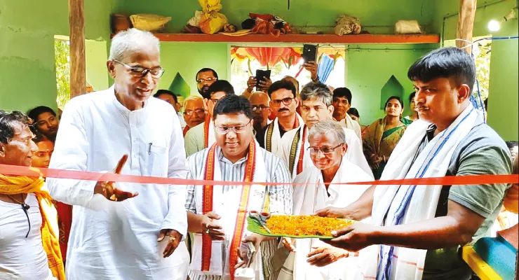 দাঁতনে নবরূপে সজ্জিত শীতলা মন্দির উদ্বোধন
