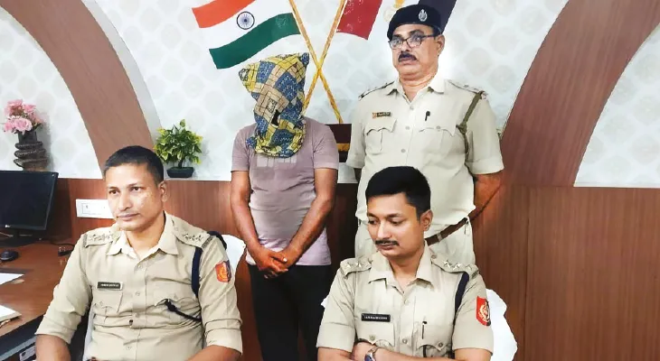 নাসিক থেকে আসা কাঁচা হলুদের লরিতে উদ্ধার ২৩২ কেজি গাঁজা, গ্রেপ্তার চালক