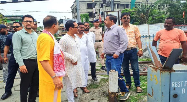বাংলাদেশ সীমান্তের সঙ্গে যোগাযোগ মসৃণ করতে উড়ালপুল তৈরিতে তৎপরতা শুরু, বিএসএফকে দ্রুত ফেন্সিং শেষ করতে বললেন সাংসদ