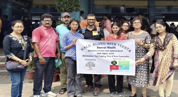 নদী বাঁচানোর ডাক, তিস্তার পাড় ধরে ৩৫০ কিমি হাঁটলেন সম্রাট