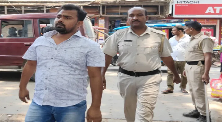 নলহাটিতে বিস্ফোরক উদ্ধার কাণ্ড, পুলিসের জালে বিজেপির বুথ এজেন্ট শাহে আলম