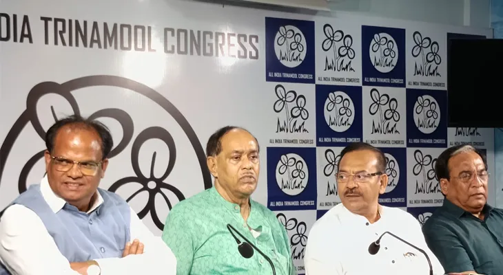 তৃণমূলে যোগ দিলেন আলিপুরদুয়ারের প্রাক্তন সাংসদ জন বারলা