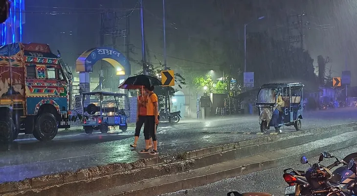 বনগাঁয় স্বস্তির বৃষ্টি