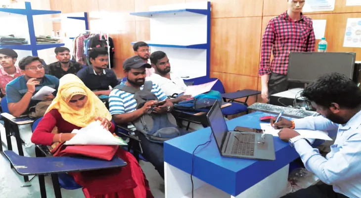 মহিষাদল রাজ কলেজে জব ফেয়ারে নামী সংস্থায় কাজ পেলেন ৪০০ জন