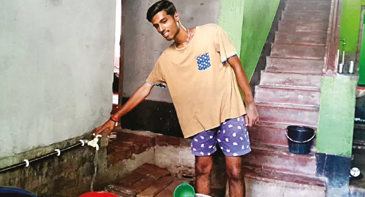 পাতকুয়োই ভরসা, বানুপুরের  দিকে নজরই নেই প্রশাসনের