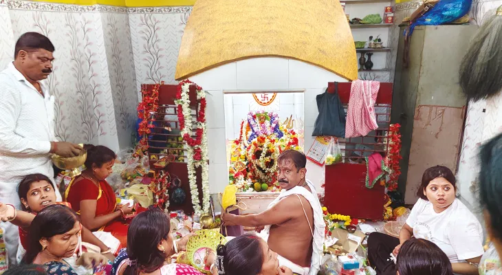 নবদ্বীপ মঙ্গলচণ্ডী মন্দিরে ব্যাপক ভক্ত সমাগম