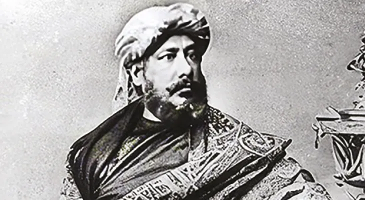 মহর্ষির মুক্তো বসানো জুতো