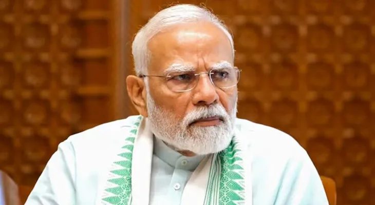 বৃষ্টিতে প্যারেড গ্রাউন্ডে জল-কাদা, প্রধানমন্ত্রীর সভা ঘিরে প্রস্তুতি তুঙ্গে