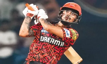 ঈশানের অপরাজিত ৯৪, বিরাটের ঝোড়ো ৪৩, লড়াই করেও হার বেঙ্গালুরুর