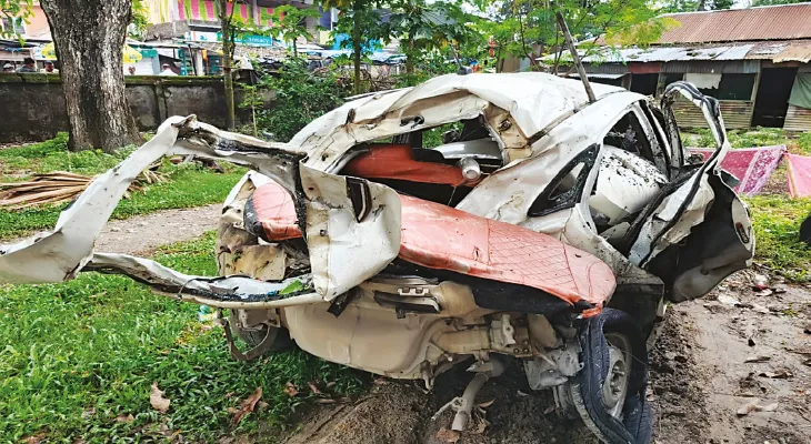 বিয়েবাড়ি থেকে ফেরার পথে দুর্ঘটনা, মৃত্যু বধূর