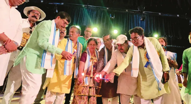 মন্ত্রীকে ডেপুটেশনের আগে পুরকর্মীরা প্রস্তুতি সম্মেলন করলেন গোবরডাঙায়
