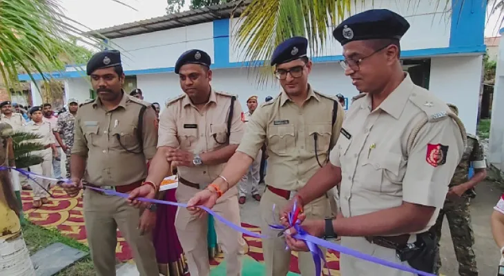 পরিকাঠামো সহ পুকুর ও বাহারি গাছপালায় সেজে উঠেছে চাঁচল থানা