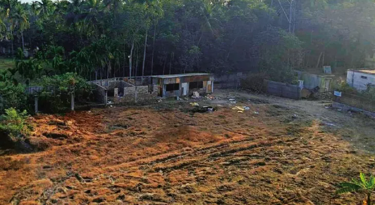 হাবড়ায় সরকারি জমি ‘দখল’  করে বেআইনি নির্মাণ, ক্ষোভ