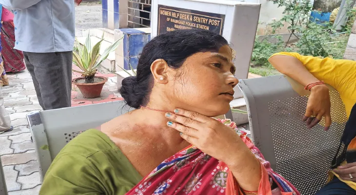 স্ত্রী বাবার কাছে যেতেই ফের বিয়ে, প্রতিবাদ করায় মাকে মারধর ছেলের