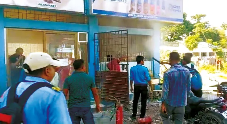 মেডিক্যালে বেআইনিভাবে চলছিল ক্যান্টিন আগুন লাগার পর টনক নড়ল কর্তৃপক্ষের