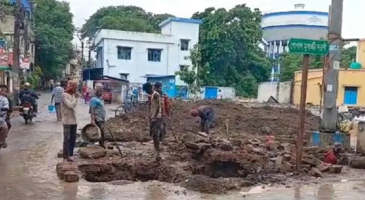 রাজীব গান্ধীর শহিদ বেদি  রাতারাতি ‘উধাও’, বিতর্ক