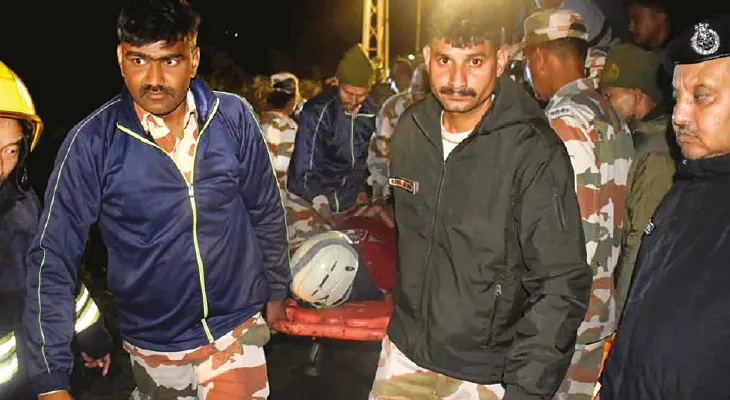 সিকিমে হাজার ফুট নীচে পড়ল গাড়ি, মৃত ১, বাংলার পর্যটক সহ নিখোঁজ ৮