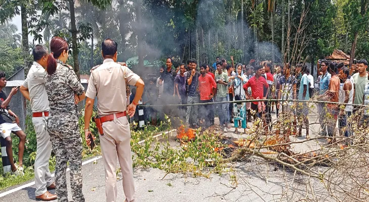 ফালাকাটায় হাতির হামলা, ৩৫ দিনের শিশু সহ একই পরিবারের তিনজনের মৃত্যু