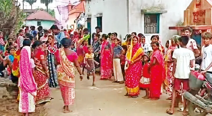 শ্রাদ্ধবাড়িতে কটূক্তি, যুবককে পিটিয়ে হত্যা, অভিযুক্তদের বাড়িতে ভাঙচুর