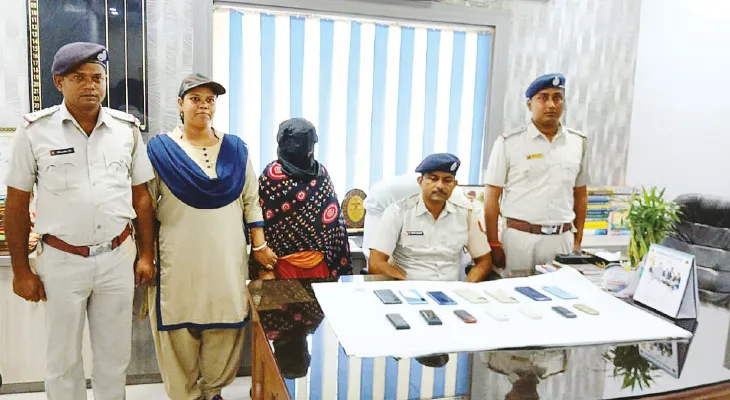 রঘুনাথগঞ্জে লক্ষ্মীর ভাণ্ডারের ২১৫টি ভুয়ো অ্যাকাউন্টের হদিশ, গ্রেপ্তার তিন