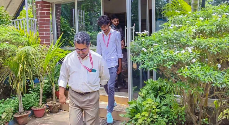 অসুস্থ অনুব্রতকে পাঁচদিন বিশ্রামের পরামর্শ, দুই চিকিৎসক থানায় জেলাজুড়ে জোর চর্চা