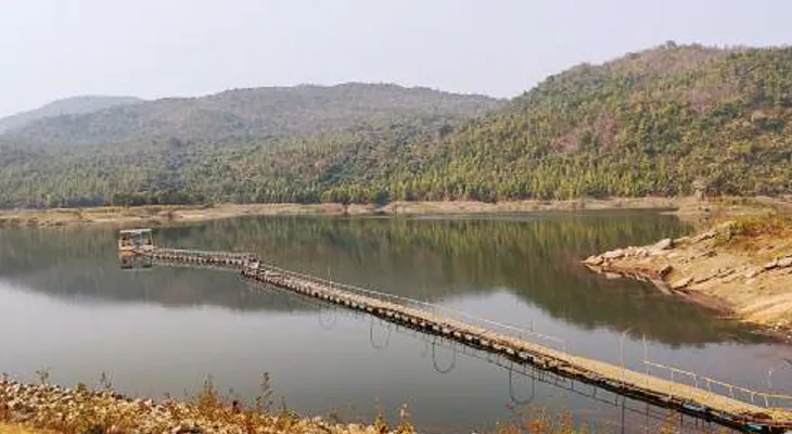 রাতারাতি ‘পহেলগাঁও’ তকমা বাঘমুন্ডির ঠুরগা ড্যামের, গ্রীষ্মেও উপচে পড়া ভিড়