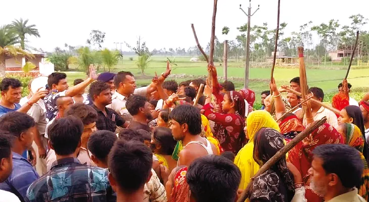 যুবক খুনে উত্তপ্ত বকুলতলা, ধৃত ১, বিক্ষোভ সামাল দিতে এলাকায় পুলিস ও বিধায়ক