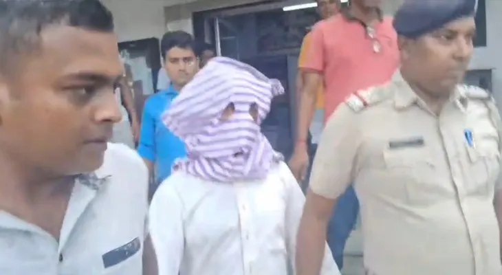এসপ্ল্যানেড চত্বর থেকে কার্তুজ উদ্ধারের ঘটনায় মূল অভিযুক্ত রাজেশ ঠাকুরকে গ্রেপ্তার করল এসটিএফ