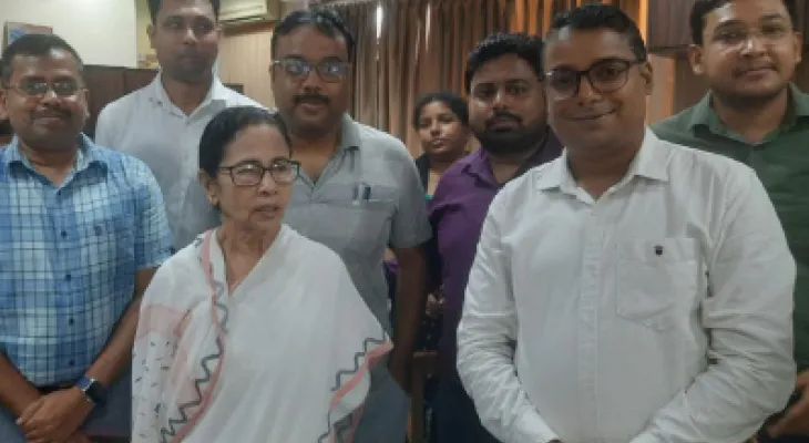 আচমকা অর্থদপ্তর পরিদর্শন মুখ্যমন্ত্রীর