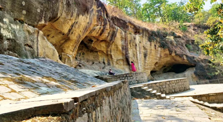 যোগীমারা ও  সীতাবেঙ্গরা গুহা