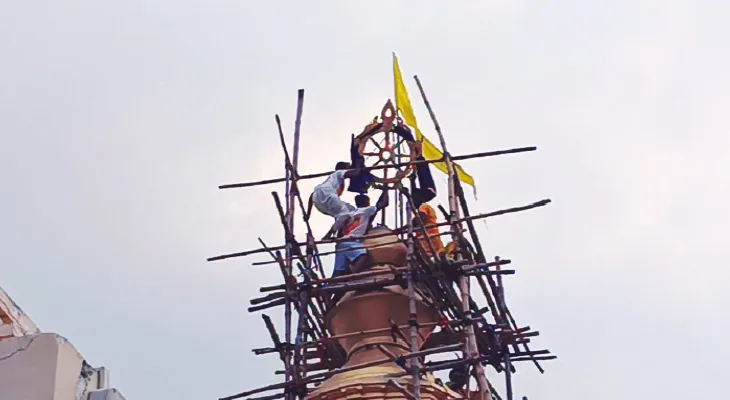 মাহেশের মন্দিরে বসল নীলচক্র