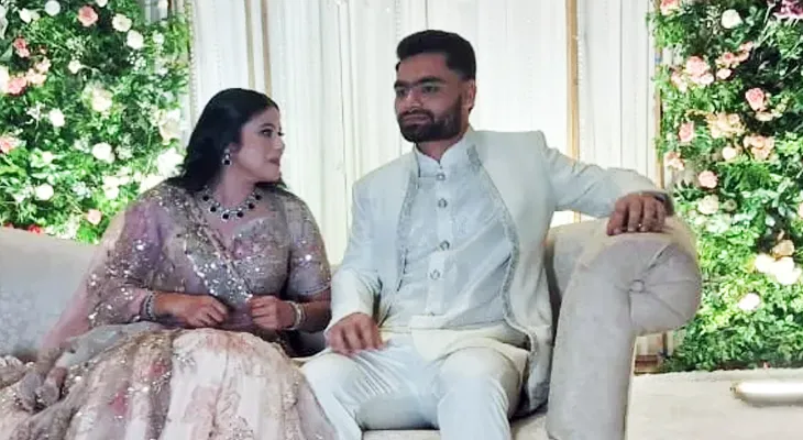 রাজনীতি-ক্রিকেট মিলেমিশে এক! সপা সাংসদ প্রিয়ার সঙ্গে বাগদান সারলেন রিঙ্কু সিং