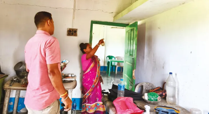 ক্যান্টিনের ফ্রিজ খুলে দু’রকম মাংস, ঠান্ডা পানীয় খেয়ে, নিয়ে গেল চোর