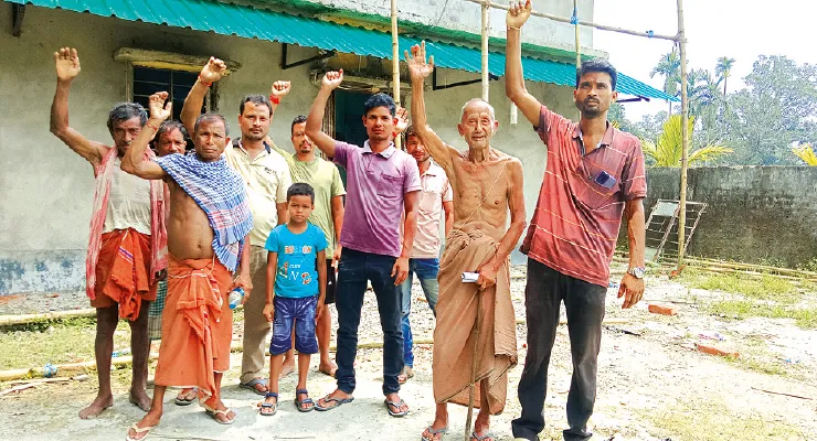 নিম্নমানের সামগ্রীতে উপ স্বাস্থ্যকেন্দ্র সংস্কার