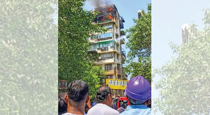 বহুতলে অগ্নিকাণ্ড, আটতলা থেকে  ঝাঁপ দিয়ে মৃত্যু বাবা ও ২ সন্তানের