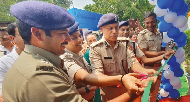 ভক্তদের নিরাপত্তায় বোল্লা কালী মন্দির চত্বরে চালু স্থায়ী পুলিস ক্যাম্প