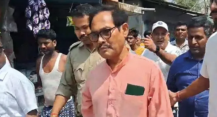 কেন্দ্রীয় সরকারের অধীনে থাকা চা বাগানগুলির সমস্যা মেটাতে উদ্যোগী বিজেপি সাংসদ