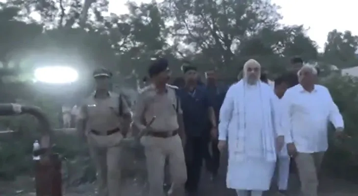 আহমেদাবাদ বিমান দুর্ঘটনা: ঘটনাস্থলে পৌঁছলেন কেন্দ্রীয় স্বরাষ্ট্রমন্ত্রী অমিত শাহ