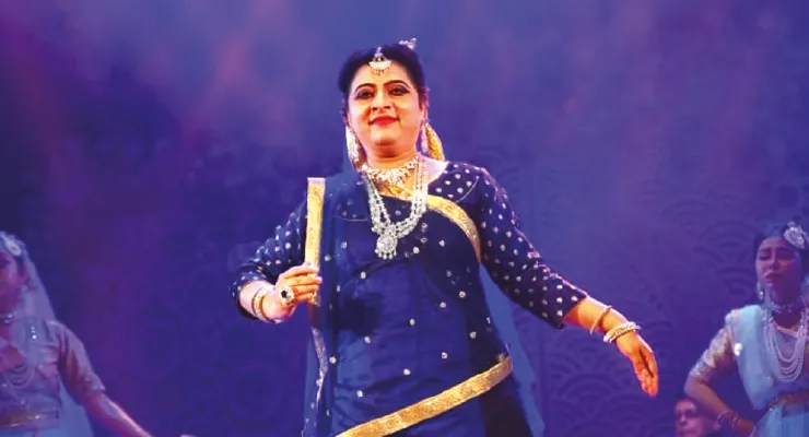 ‘শ্যামা’র ভূমিকায় ডোনা