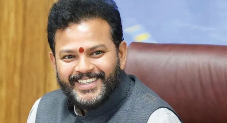 উড়ানের নিরাপত্তা নিয়ে আজ সকালে উচ্চ পর্যায়ের বৈঠক ডেকেছেন কেন্দ্রীয় অসামরিক বিমান পরিবহণমন্ত্রী রামমোহন নাইডু কিঞ্জারাপু