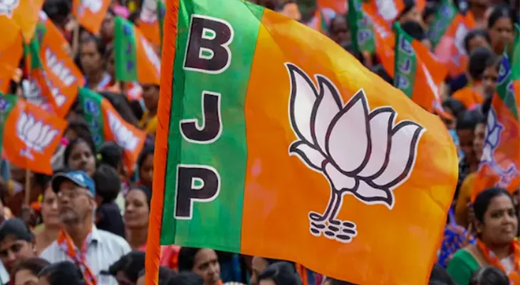 কেন্দ্রীয় পর্যবেক্ষকের সামনেই সংগঠন নিয়ে ক্ষোভ প্রকাশ ‘বিদ্রোহী’ বিজেপি বিধায়কদের