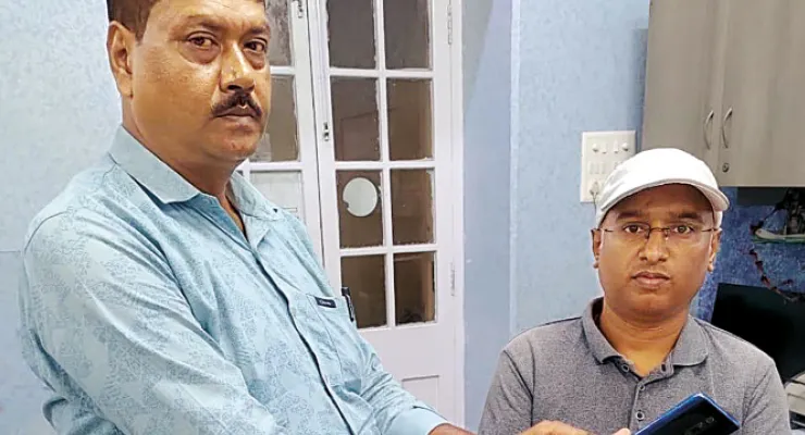 বিক্রির সময় চার্জার লাগাতেই চুরি করা ফোন অন, পাকড়াও অভিযুক্ত
