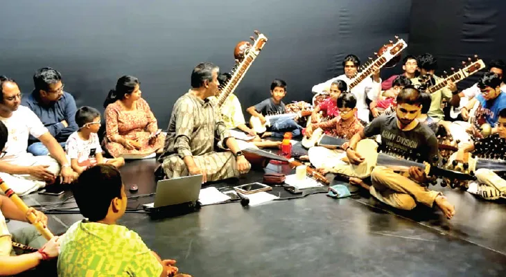 মিউজিক্যাল টাইম ট্রাভেল