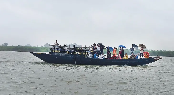 গ্রামেই বুথ করার দাবি শিলুড়ির চরের বাসিন্দাদের