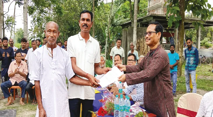 জমির আইনি অধিকারের দাবিতে সরব বাংলাদেশ সীমান্তের তিন গ্রামের বাসিন্দা