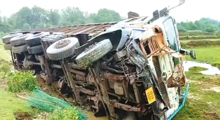 ট্রেলারের সঙ্গে বরযাত্রী গাড়ির ধাক্কা পুরুলিয়ায় মৃত ঝাড়খণ্ডের ৯