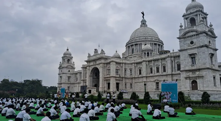 ভিক্টোরিয়াতে আন্তর্জাতিক যোগ দিবস পালন